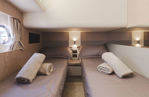 Pirovac Boat Rental | Sibenik Sun-soaked Sailing: A Luxurious Croatian Voyage