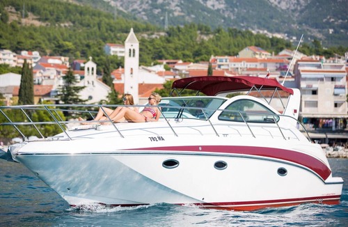 Pirovac Boat Rental | Sibenik Sun-soaked Sailing: A Luxurious Croatian Voyage