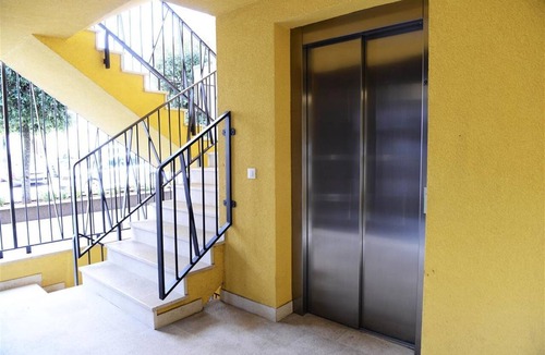 City Center Apartment | Sleeps 2–3, downtown Poreč, near the beach, Wi-Fi, air conditioning