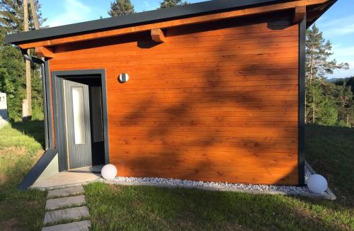 Visoko House | Small wooden house, with garden