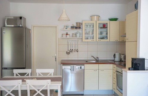 Klek Apartment | Spacious 3-bedroom apartment and a private deck just a few steps from the sea.