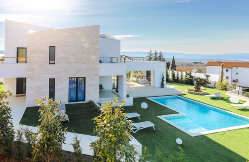 Zgombici Villa | Spectacular villa Casa Lei with swimming pool and jacuzzi