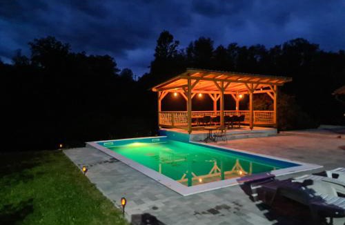 Glamocani House | Srce Kozare