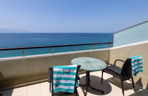 Gradac Apartment | Standard Double Room With Private Bathroom