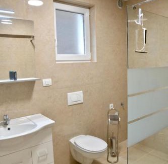 Ljubljana Apartment | Stara Jezica Apartments with WiFi