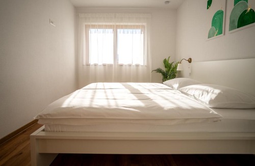 Zirovnica Apartment | Start Point Apartments