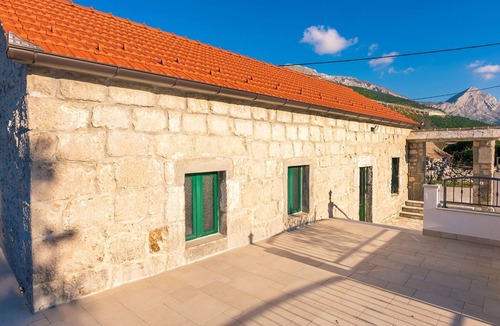 Rascane House | Stipanovi Dvori mit Bergblick by Interhome