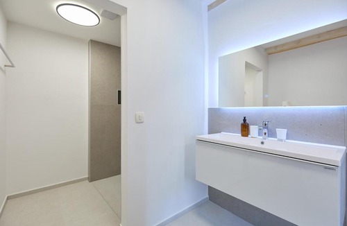 Pile Apartment | Stone Elegance