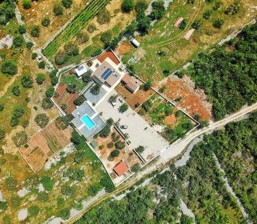 Tribunj Villa | Stone House Vodice