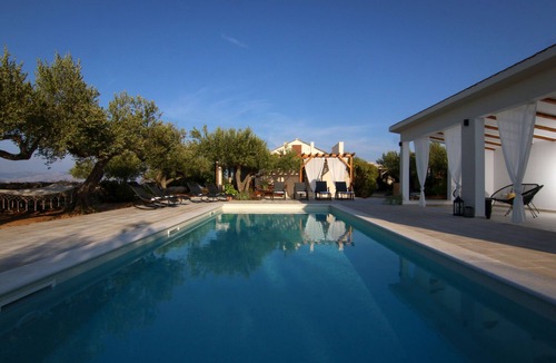 Supetar Villa | Stone Villa Olea-Three Bedroom Villa with Pool