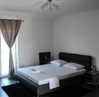 Susica Apartment | Studio apartment Laura |
