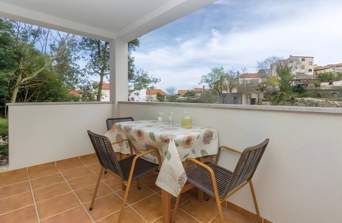 Tkon Apartment | Studio Apartment with Mountain View, WiFi, and Air Conditioning