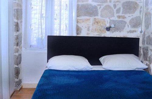 Split Apartment | Studio City Center Apartment