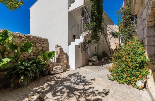 Drasnice Apartment | Studio flat near beach Drašnice, Makarska (AS-24869-b)