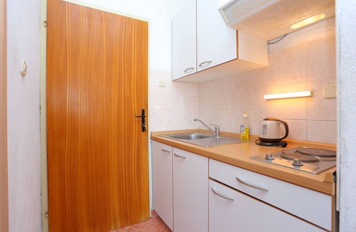 Igrane Apartment | Studio flat near beach Igrane (Makarska) (AS-311-a)
