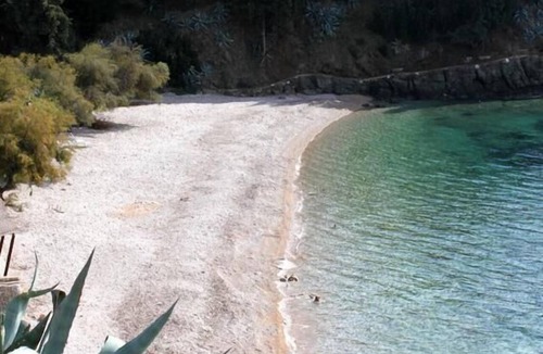Komiza Apartment | Studio flat near beach Komiža (Vis) (AS-3035-e)
