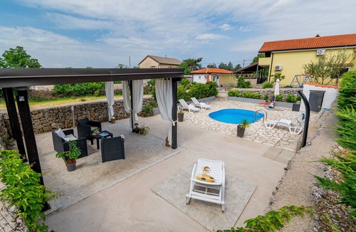 Bakar Apartment | Studio flat with a swimming pool Krasica, Rijeka (AS-18059-a)