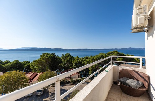 Igrane Apartment | Studio flat with balcony and sea view Igrane, Makarska (AS-22690-c)