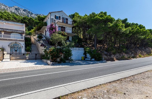 Marusici Apartment | Studio flat with balcony Marušići, Omiš (AS-21608-b)
