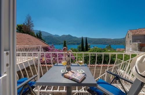 Slano Apartment | Studio flat with balcony and sea view Slano, Dubrovnik (AS-2682-a)