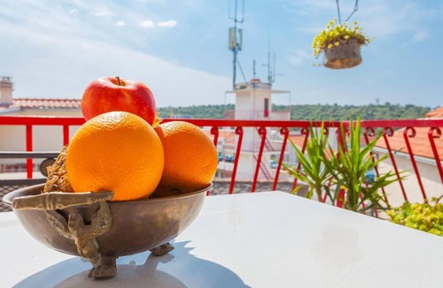 Makarska Old Town Apartment | Studio flat with terrace Makarska (AS-11063-b)