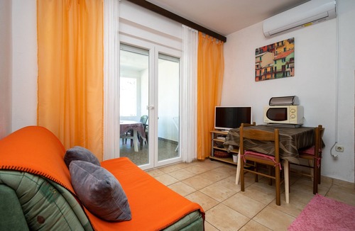 Petrcane Apartment | Studio flat with terrace and sea view Petrčane, Zadar (AS-14628-b)