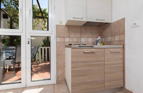 Igrane Apartment | Studio flat with terrace Igrane (Makarska) (AS-22690-d)