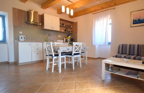Skrbcici Apartment | Studio flat with terrace Skrbcici, Krk (AS-20440-b)