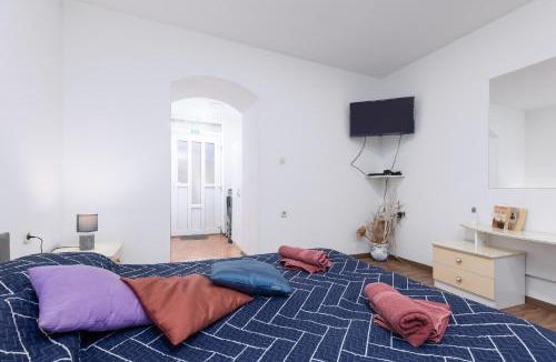 Mali Maj Apartment | Studio Laureta A2