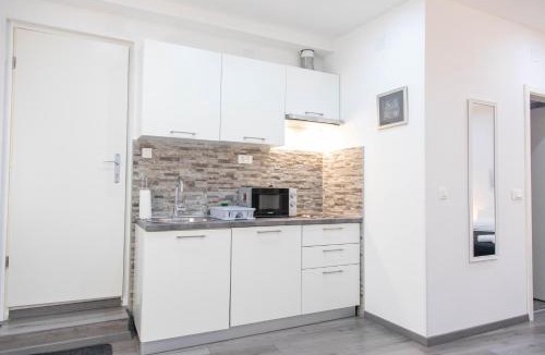 Plisac Apartment | Studio Mario - Šibenik Center