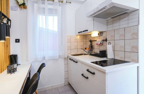 Secovlje Apartment | Studio Nik Garden & Jacuzzi near Portoroz, Portorož - Sečovlje, Slovenia