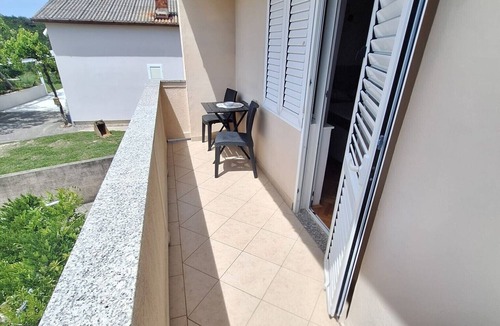 Rab Town Apartment | Studio Nikolina 5 with Sea View