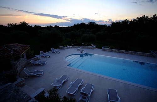 Vilanija Apartment | Studio "Violet" private terrace and pool view