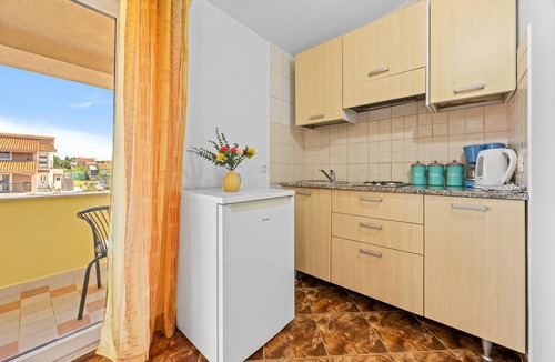 Galizana Apartment | Studio Vito with Balcony
