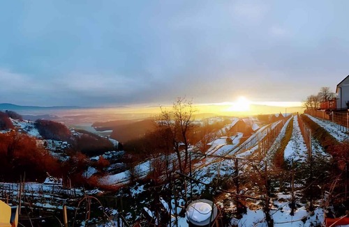 Trska Gora Apartment | Studio with a magnificent view of Gorjanci