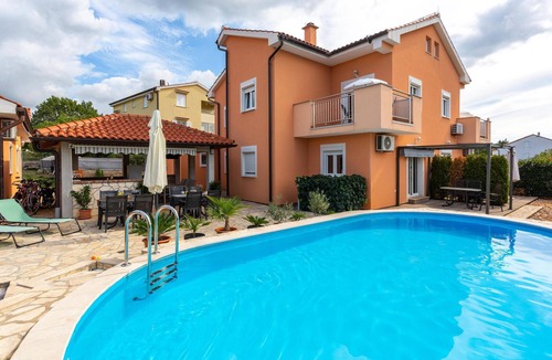Sveti Vid-Miholjice Apartment | Stunning apartment in Sveti Vid-Miholjice