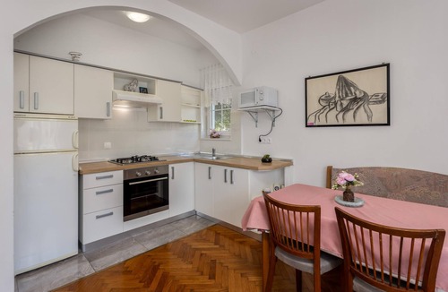 Novi Vinodolski Apartment | Stunning apartment in Novi Vinodolski with WiFi