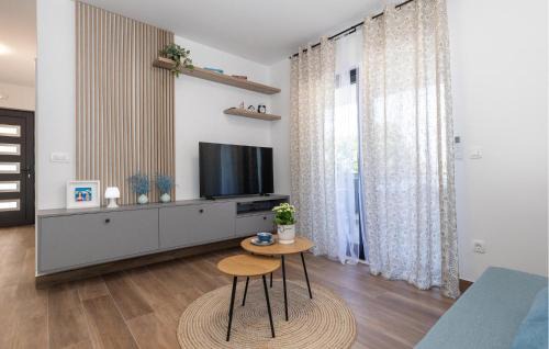 Slivno Apartment | Stunning Apartment In Blace With House Sea View