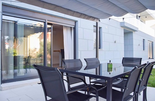 Drenje Apartment | Stunning apartment in Drenje with WiFi