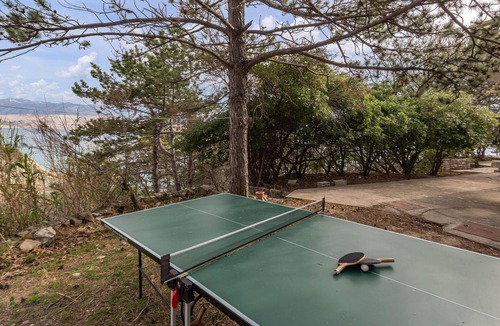 Bosana Apartment | Stunning apartment in Novalja with WiFi