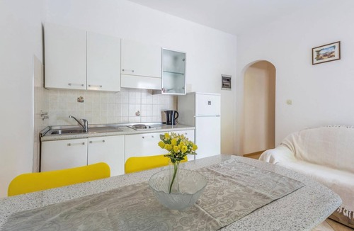 Porec Apartment | Stunning apartment in Porec with WiFi