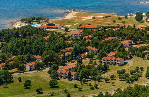 Katoro Apartment | Stunning apartment in Umag with swimming pool