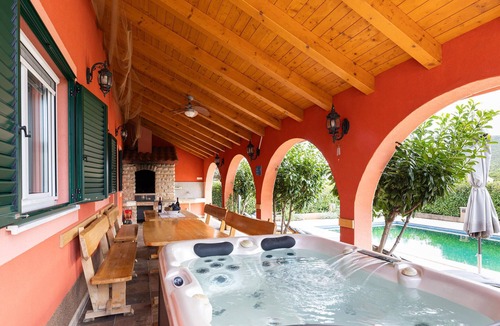 Prapatnica House | Stunning home in Prapatnica- Seget