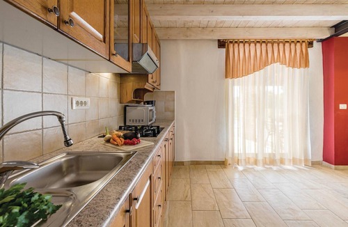 Bale House | Stunning home in Bale