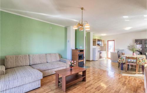 Bratulici House | Stunning Home In Bratulici