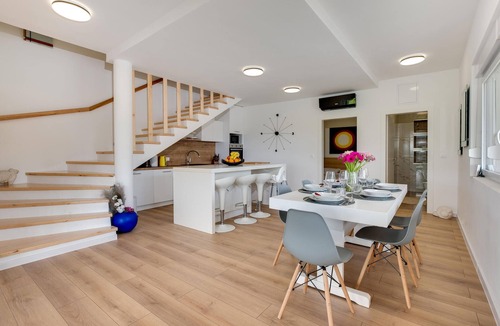 Breznik Plesivicki House | Stunning home in Donja Reka
