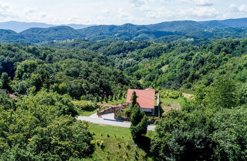 Donja Voca House | Stunning home in Donja Voca