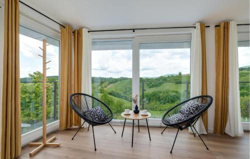 Breznik Plesivicki House | Stunning Home In Donja Reka