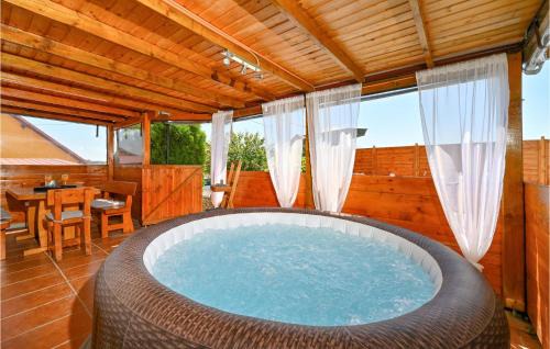 Cestica House | Stunning Home In Falinic Breg