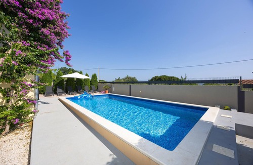 Kastel Luksic House | Stunning home in Kastel Luksic